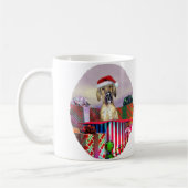 Great Dane Weihnachtsüberraschung Brindle UC Kaffeetasse (Links)