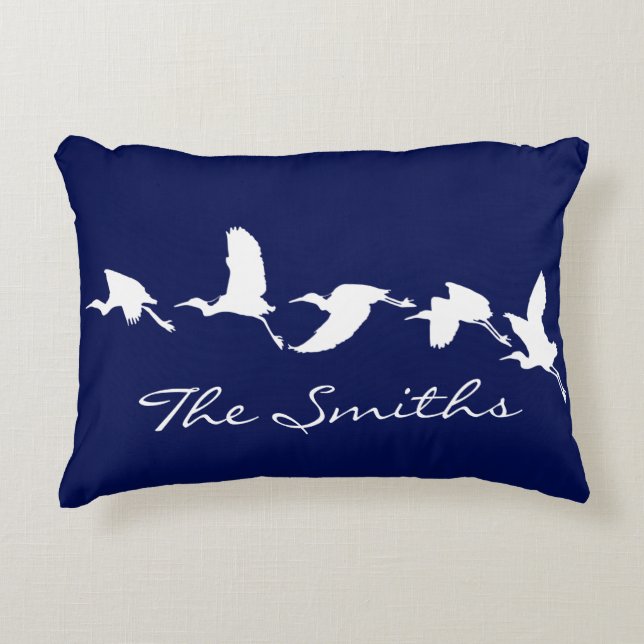 Great Egrets in Flight (Choose background color) Dekokissen (Vorderseite)