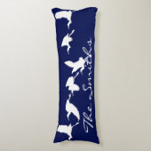 Great Egrets in Flight (Choose background color) Seitenschläferkissen (Vorderseite Vertikal)