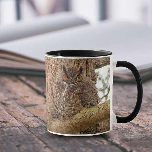 Great Horned Owl Raptor in Douglas Fir Tasse