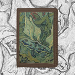 Great Peacock Moth by Vincent van Gogh Trifold Geldbörse<br><div class="desc">Die Große Pfauenmotte (1889) von Vincent van Gogh ist eine Vintage Kunst noch Leben Post-Impressionismus Naturmalerei. Ein Insekt, die Kaisermotte, in einem Frühjahrsgarten mit Calla Lily Blume und anderen Pflanze. Über den Künstler: Vincent Willem van Gogh (1853-1890) war ein postimpressionistischer Maler, dessen Werk wegen seiner rauen Schönheit, emotionalen Ehrlichkeit und...</div>