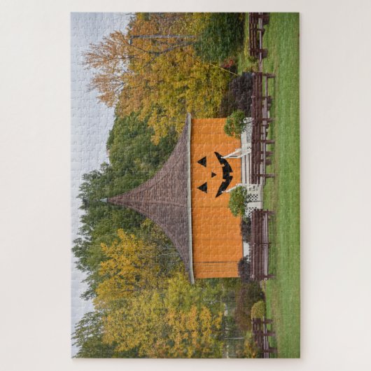 Great Pumpkin Gazebo, Newport, Vermont Puzzle (Vertikal)
