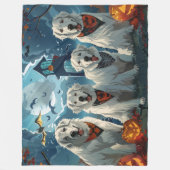 Great Pyrenäen Halloween Spooky Fleecedecke (Vorderseite)