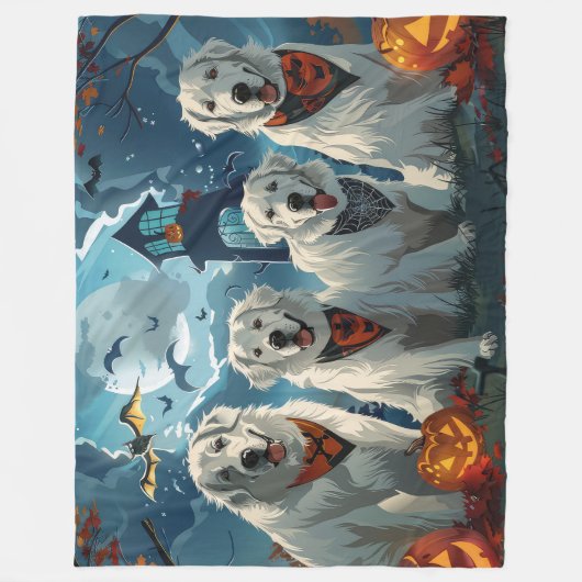 Great Pyrenäen Halloween Spooky Fleecedecke (Vorderseite)
