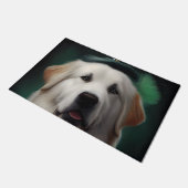 Great Pyrenäen Hund in St. Patrick's Day Dress Fußmatte (Schrägansicht)