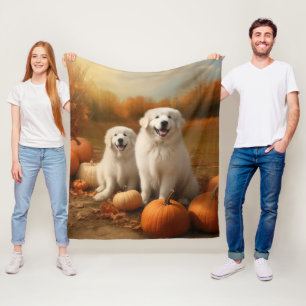 Great Pyrenees Welpe Herbstfreude Kürbis Fleecedecke