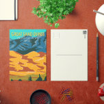 Great Sand Dunes Nationalpark Colorado Vintag Postkarte<br><div class="desc">Große Sanddünen Vektorgrafiken in einem Fensterstil-Design. Der Park liegt im südlichen Colorado. Es ist bekannt für riesige Dünen wie die mächtige Star Dune,  und für die saisonale Medano Creek und Strand am Fuß der Dünen geschaffen.</div>