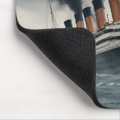 Great Ship Titanic on Ocean Classic Mousepad (Ecke)