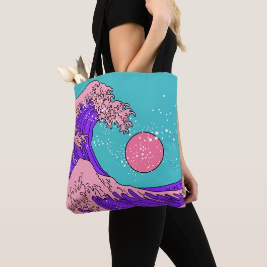 Great Wave in Vaporwave Pop Art Style. Ansicht auf Tasche (Von Nahem)