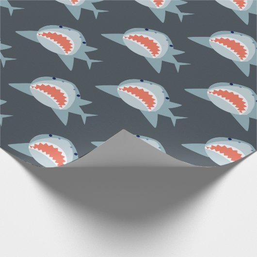 Great White Shark Pattern Navy Blue Geschenkpapier (Ecke)