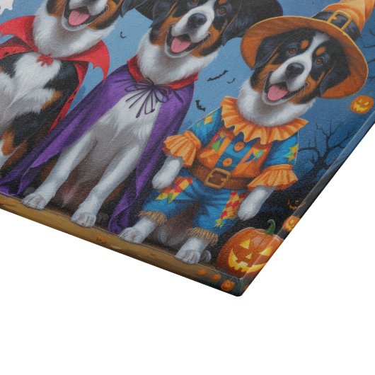 Greater Swiss Mountain Dog Pumpkin Halloween Funny Schneidebrett (Ecke)