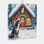 Greater Swiss Mountain Dog Snowy Cabin Santa Hat Keramikornament (Rechts)