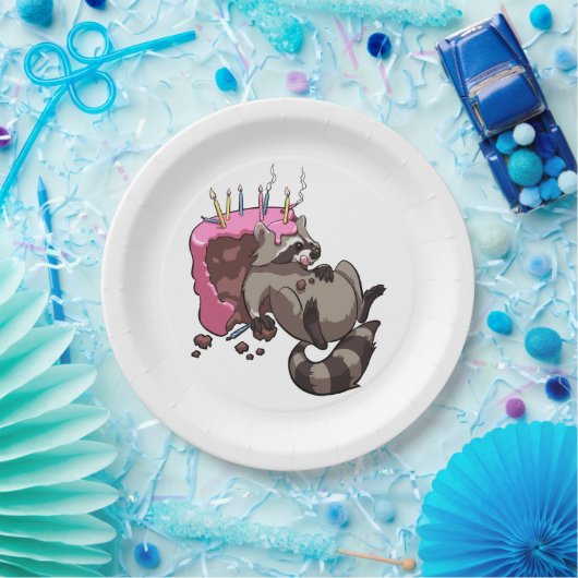 Greedy Raccoon Full of Birthday Cake Cartoon Pappteller (Party)