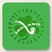 Green 3 Leaf Kleeblatt Pipe und Irland Text Getränkeuntersetzer (Vorderseite)