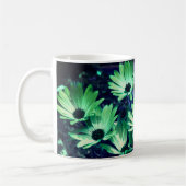 Green African Daisies Floral Art Personalisiert Kaffeetasse (Links)