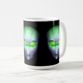 Green Alien Head Kaffeetasse (VorderseiteRechts)