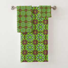 Green and purple geometric mandala pattern badhandtuch set