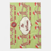 Green and Red Gingerbrett Parade Handtuch (Vertikal)
