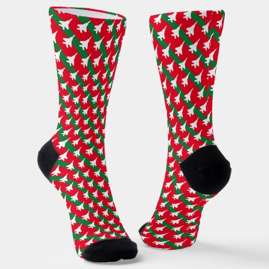 Green and Red Stripe F-15 Muster Weihnachten Socken (Gewinkelt)