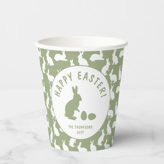 Green And White Bunny Rabbit Pattern Happy Easter Pappbecher (Vorderseite)