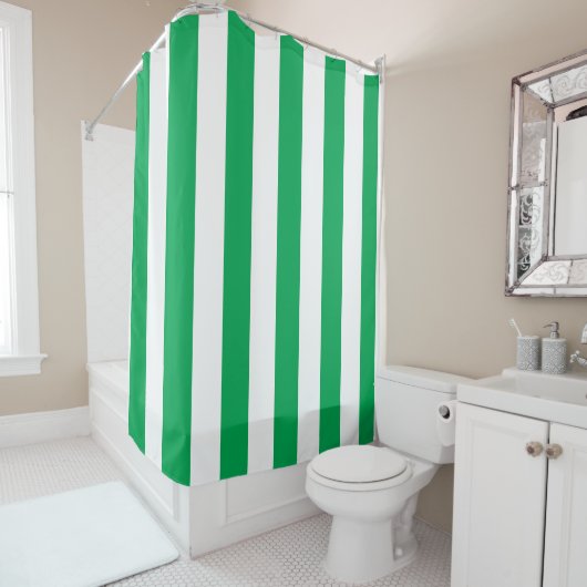 Green and White Cabana Stripes  Duschvorhang (Beispiel)