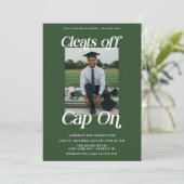 Green Athlete Abschluss löscht Cap On Einladung (Stehend Vorderseite)