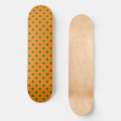 Green auf Orange Polka Dots Design Skateboard (Vorderseite)
