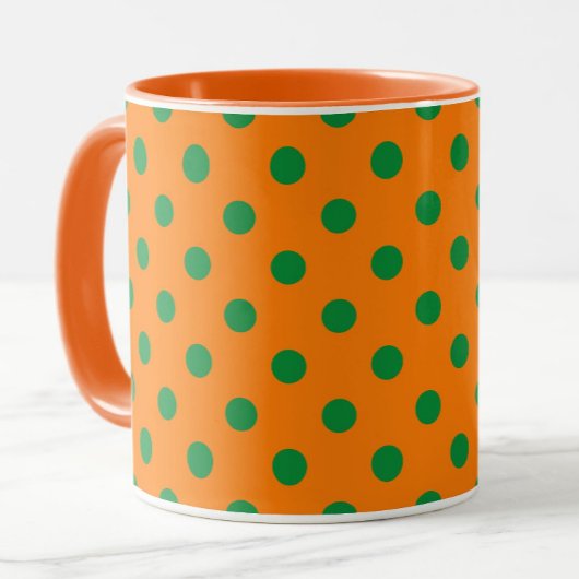 Green auf Orange Polka Dots Design Tasse