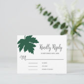 Green Autum Maple Leaf Wedding RSVP Card Karte (Stehend Vorderseite)