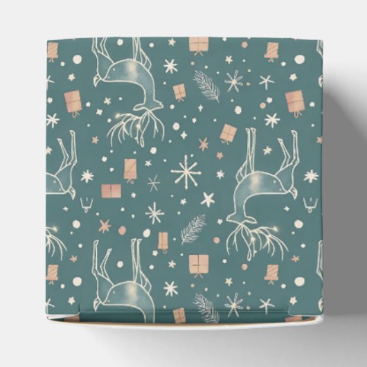 Green background with deer, gift packaging geschenkschachtel (Oben)