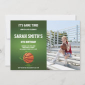 Green Basketball Geburtstagseinladungen mit Foto Einladung (Vorderseite)
