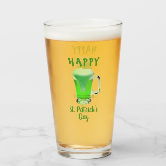Green Beer Glass Happy St Patrick`s Day Glas (Vorne (Gefüllt))