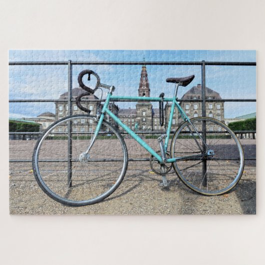 Green Bicycle im Christiansborg Palace, Kopenhagen Puzzle (Horizontal)