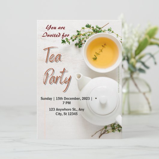 Green Bio Tee Party Einladung (Stehend Vorderseite)