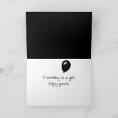 Green Birthday Balloon auf schwarz Karte (Innenseite)