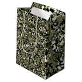 Green Black Cream Camouflage Pattern Party Mittlere Geschenktüte (Rückseite Schrägansicht)