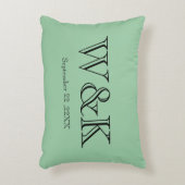 Green & black monogram wedding keepsake  dekokissen (Vorderseite(Vertikal))