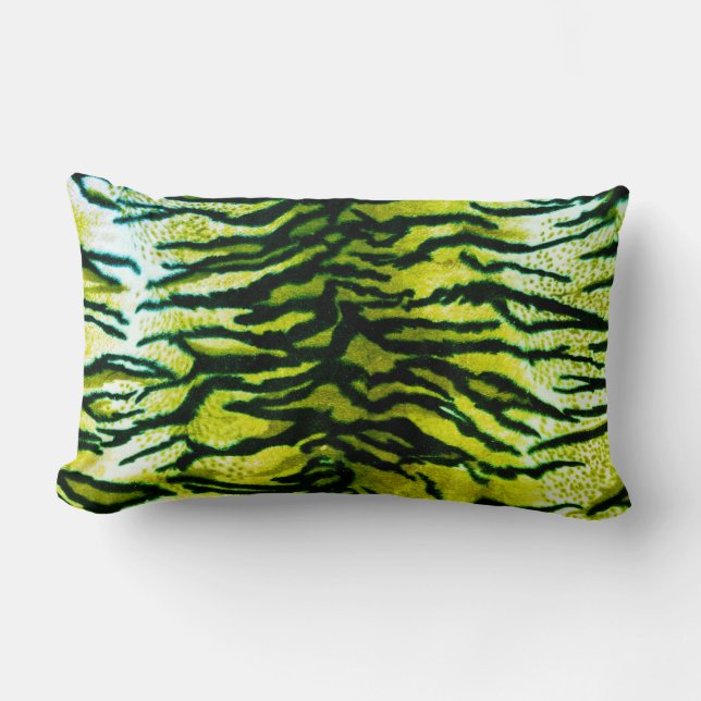 Green & Black Tiger Print Lumbar Throw Kissen (Vorderseite)