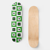 Green Black White Checkered Squares Pattern Skateboard (Vorderseite)