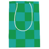 Green Blue Checkered Gingham Pattern Mittlere Geschenktüte (Vorderseite)