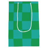 Green Blue Checkered Gingham Pattern Mittlere Geschenktüte (Rückseite)
