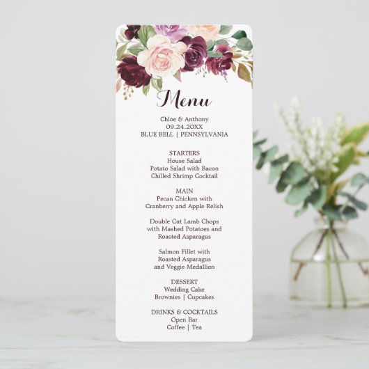 Green Blush Burgundy Blumenkarte Einladung (Stehend Vorderseite)