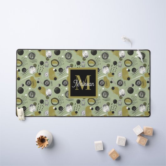 Green Boho Pattern Monogram Name  Schreibtischunterlage (Kindertisch)