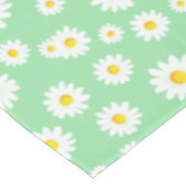 Green Boho Spring Daisies Pattern Tischdecke (Schrägansicht)