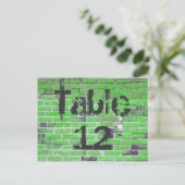 Green Brick Graffiti Empfang Tischnummern (Stehend Vorderseite)