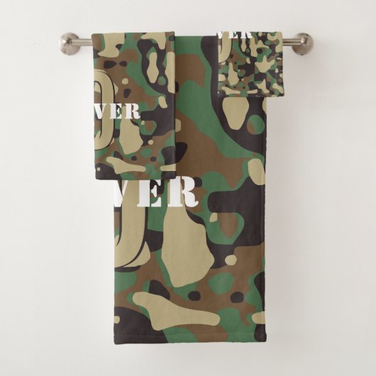 Green Brown Beige Camouflage Camouflage Monogram N Badhandtuch Set (Insitu)
