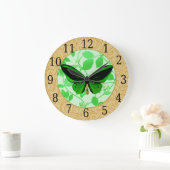 Green Butterfly On Green Leaves Clock Große Wanduhr (Zuhause)