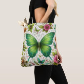 Green Butterfly umgeben von Blume Tasche (Von Nahem)
