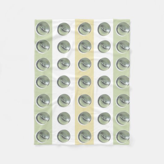 Green Buttons on Stripes Fleecedecke (Vorderseite)
