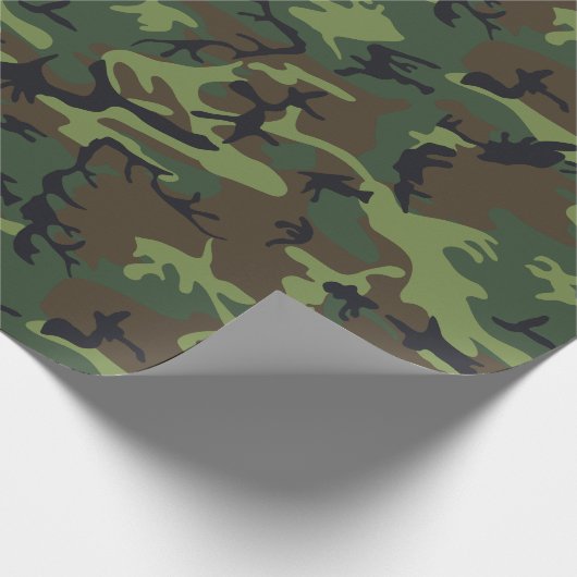Green Camouflage Pattern, militärisches Muster, Ar Geschenkpapier (Ecke)